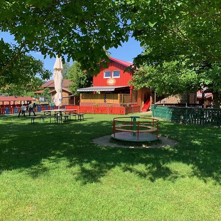 אלטיטינג Ferienhaus Spielburg מראה חיצוני תמונה