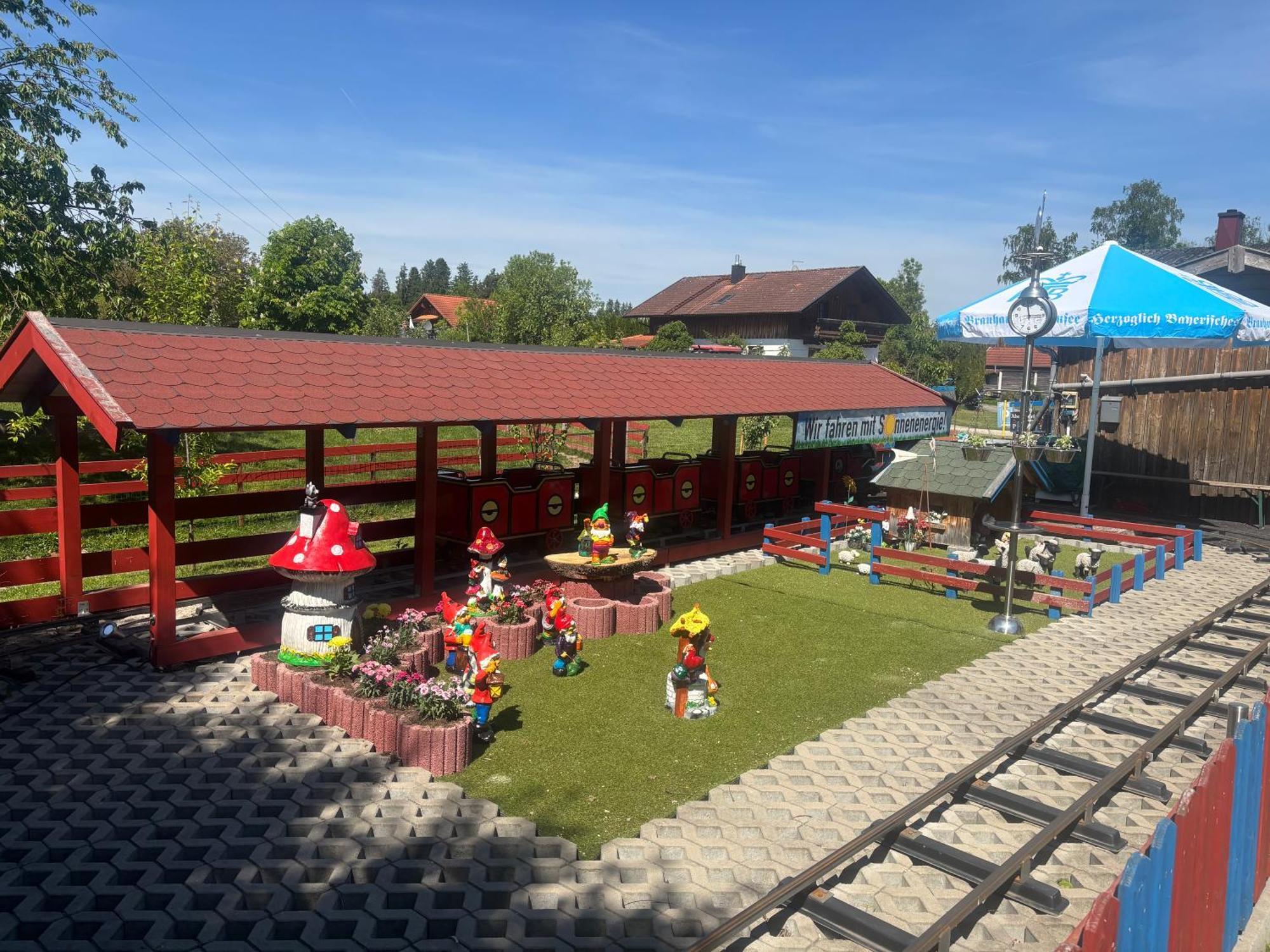 אלטיטינג Ferienhaus Spielburg מראה חיצוני תמונה
